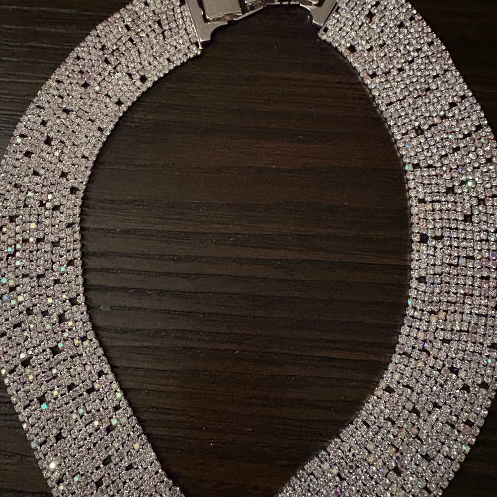 NEW Natasha Sparkly Necklace - Picture 2 of 4